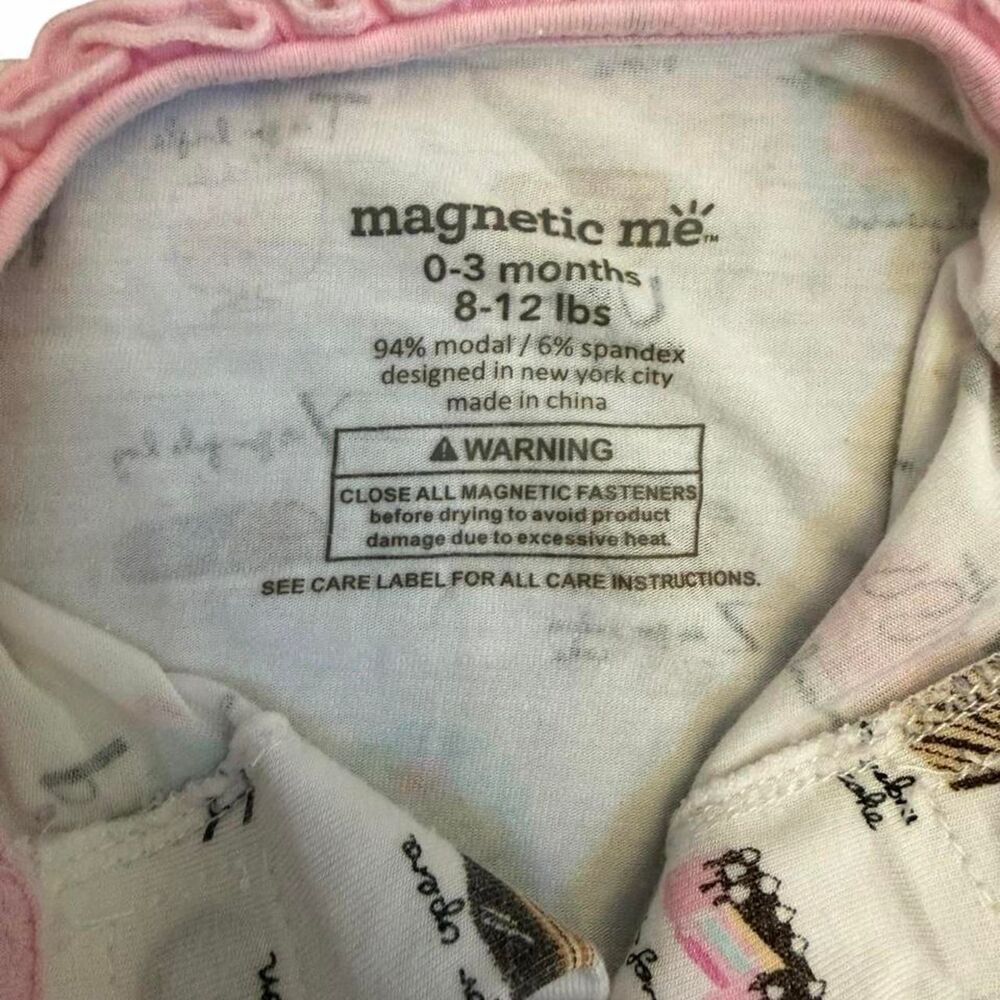 Magnetic Me Cake and dessert baby girl sleeper - Picture 3 of 3